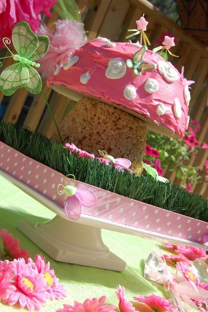 Garden Fairy Birthday cake Garden Fairy Birthday, Toadstool Cake, Lila Party, Mushroom Cake, Fairy Birthday Cake, Fairy Garden Party, Fairy Cake, Bowl Cake, Fairy Birthday Party