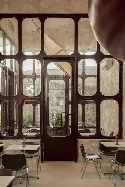 Gallery of Reden Café & Bistro / 1.61 DESIGIN_WORKSHOP - 11 Mid Century Cafe Design, Paris Cafe Interior Design, Cafe Inspo Interiors, Glass Cafe, Cafe With Glass Walls, Glass Doors For Cafe, Mirror In Cafe Interior Design, Glass House Restaurant, Cafe Inspiration