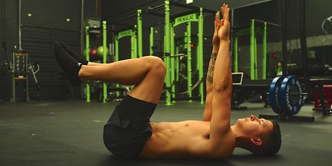 Jeremy Ethier Shares Dead Bug Warmup Exercise for Faster Gains Dead Bug Exercise, Best Core Workouts, Core Exercise, Strength And Conditioning Coach, Trx Workouts, Simple Exercise, Resistance Band Workout, Overhead Press, Trimmer For Men