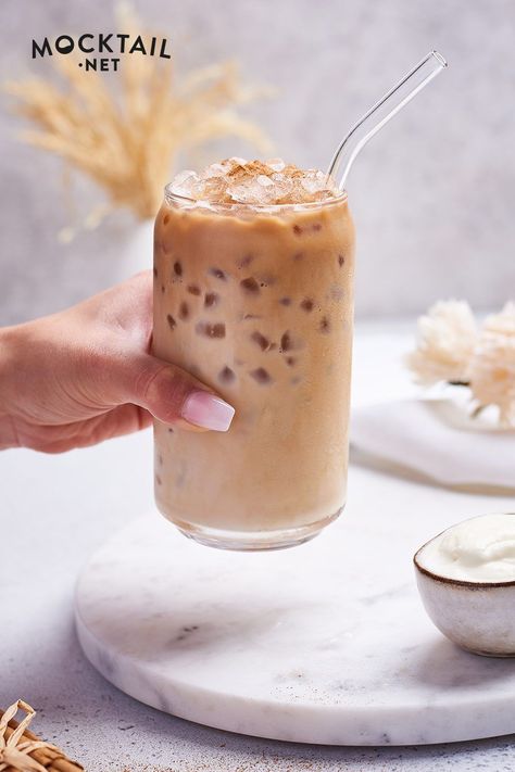 Our recipe for an iced chai tea latte, Starbucks style, is going to be your absolute favorite summer drink. It is spicy and sweet, cold and refreshing. Iced Chai Tea Latte Recipe, Iced Chai Recipe, Iced Chai Latte Recipe, Tazo Chai Tea, Chai Tea Latte Starbucks, Chai Tea Latte Recipe, Spicy Tea, Iced Chai Tea Latte, Vanilla Chai Tea