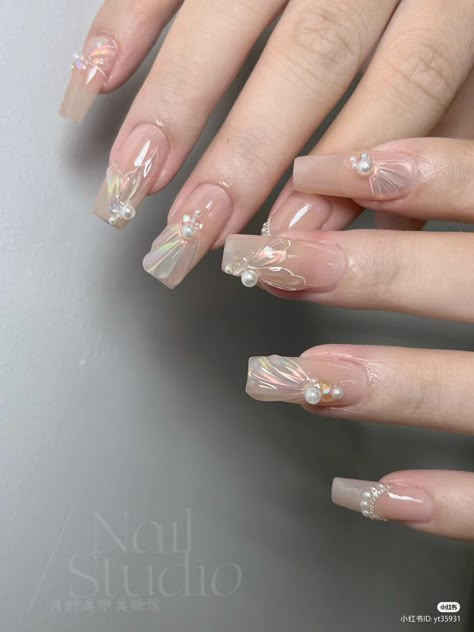 Debut Nails, New Years Eve Nail Art, Nile Art, New Years Eve Nail, Nails Box, Elegant Touch Nails, Rainbow Nail Art, Wine Nails, Elegant Nail Art