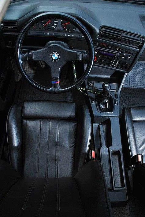 BMW M3 Bmw E30 Interior, Bmw E30 325, E28 Bmw, Kereta Sport, Bmw E28, Bmw Interior, Serie Bmw, Bmw 325, E30 M3