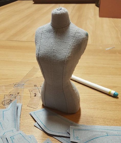 Diy Mini Dress Form, Barbie Dress Form, Mini Dress Form Pattern, Mini Mannequin Diy, Dress Form Mannequin Diy, Miniature Dress Form, Diy Dress Form, Mannequin Diy, Sewing Dress Form