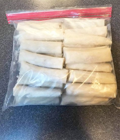 Can You Freeze Egg Rolls? (Cooked & Uncooked) – Pantry Tips Freezer Eggs, Can You Freeze Eggs, Veggie Egg Rolls, Frozen Egg Rolls, Vegetarian Egg Rolls, Chinese Egg Rolls, Vegan Egg Rolls, Vegetable Egg Rolls, Egg Roll Filling