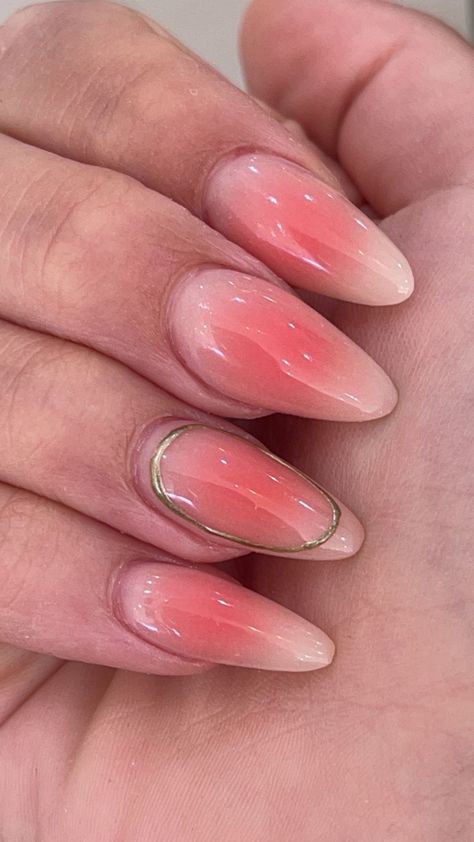 Nails 2024 Ombre, Ombre Aura Nails, Aura Nails Aesthetic, Aura Nails With Gold, Fearless Nails, Ombre Wedding Nails, Nail Fashion Trends, Gradation Nails, Euphoria Nails