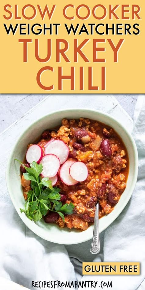 Making Weight Watchers Turkey Chili in your slow cooker or on your stove top is SO easy. Best part about this Weight Watchers Turkey Chili recipe is that it’s a 0 point recipe!! All the flavor and none of the guilt… Click though to get this awesome recipe that’s the perfect meal prep solution for a quick and easy dinner!! #slowcooker #slowcookerrecipes #crockpot #crockpotrecipes #crockpotchili #weightwatcherschili #WWrecipes #zeropointsrecipes #turkeychili #easychilirecipes #glutenfree Weight Watchers Turkey Chili, Low Calorie Chili, Slow Cooker Bean Soup, Turkey Chili Recipe Crockpot, Weight Watchers Slow Cooker, Weight Watchers Chili, Turkey Chili Recipe Easy, Turkey Chili Crockpot, Turkey Chili Healthy