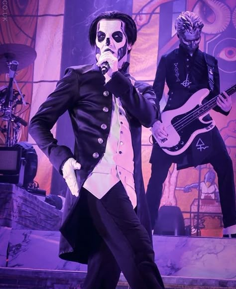 papa 3 Papa Emeritus, My Love, A Man, Ghost, Guitar