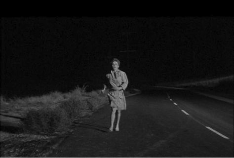 Kiss me deadly (scène) 1955 - Robert Aldrich. Thinking Images, Kiss Me Deadly, Blue Hour, Kiss Me, Cinematography, Image Search, Kiss, Road, Concert