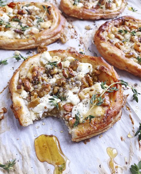 Goat Cheese Walnut Tart, Goats Cheese Starter Ideas, Goat Cheese Walnut Appetizer, Savory Shower Snacks, Dinner Tart Recipes, Easy Craving Recipes, Goat Cheese Dessert Recipes, Book Club Food Ideas Appetizers, Book Club Recipes