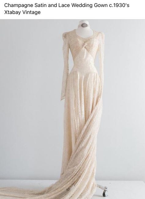 1930s wedding dress Historical Wedding Dresses, 1930 Dress, 1930s Wedding Dress, 1930s Wedding, Vintage Clothing Boutique, Lace Wedding Gown, Dress Forms, 1930s Fashion, Wedding Gowns Lace