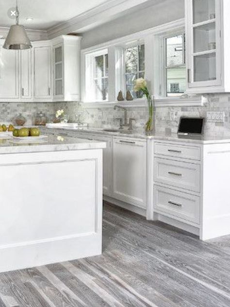 Grey floors, white cabinets Grey Kitchen Walls White Cabinets, Grey Floors, Kitchen Cabinets Grey And White, Light Grey Kitchen Cabinets, Grey Kitchen Walls, Model Dapur, Grey Kitchen Floor, Gray And White Kitchen, Kitchen Design Color