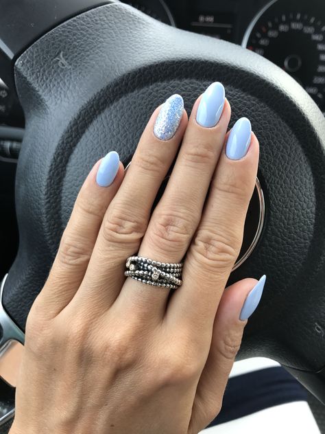 Blue Nails With One Glitter Nail, Pastel Blue And Silver Nails, August Dip Nail Colors, Blue Silver Nails Ideas, Pastel Blue Gel Nails, Blue Engagement Nails, Blue Nails Round, Pastel Nails With Glitter, Baby Blue Acrylic Nails Almond