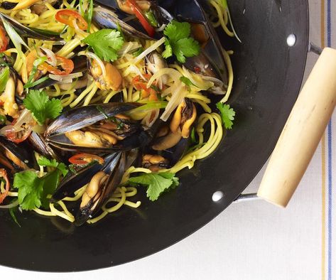 Sweet chilli mussels and hokkien noodles Chilli Mussels, Hokkien Noodles, Curried Sausages, Zucchini Frittata, Pesto Salmon, Corn Pasta, Apricot Chicken, Fun Cupcake Recipes, Chinese Cooking Wine