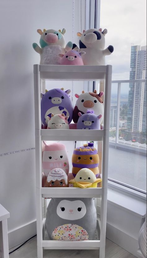 Squishmallows Aesthetic Collection, Plushie Storage Aesthetic, Plushies Collection Room, Plushie Organization, Squishmallow Storage, Squishmallow Collection, Ikea Bed Hack, Cute Squishies, Ikea Bed