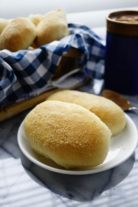 Filipino Pandesal Recipe that Actually Tastes Like Pandesal Plus Video Best Pandesal Recipe, Siopao Recipe, Ensaymada Recipe, Steam Buns Recipe, Pandesal Recipe, Filipino Bread, Steam Buns, Filipino Breakfast, Pantry Challenge