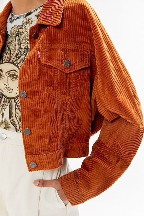 Levi’s Future Vintage Corduroy Trucker Jacket | Urban Outfitters #over40#over50 #fashion #over40style #over50style #fashionable Corduroy Trucker Jacket, Corduroy Shacket, Denim Shirt Jacket, Jacket Corduroy, Jackets Denim, Vintage Corduroy, Cooler Look, Women's Jackets, Brown Jacket