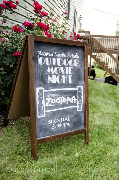 Movie Night Printables, Backyard Movie Night Party, Birthday Movie Night, Fun Popcorn, Outdoor Movie Party, Backyard Movie Party, Movie Night Decorations, Movie Night For Kids, Outdoor Movie Night