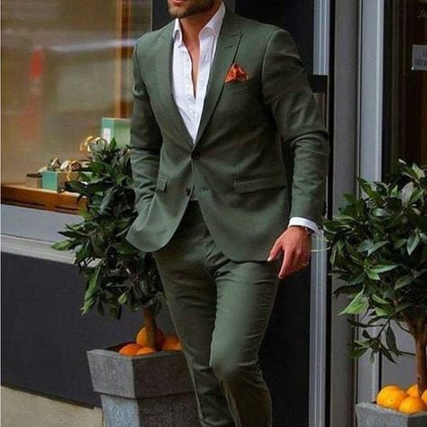 Never Worn Men’s 2 Piece Suit Slim Fit Two Button Green Suit Bought New From Etsy - Includes Jacket And Pants. Forrest Green Size 3xl But Fits Small Tuxedo Fashion, Green Wedding Suit, Prom Blazers, Streetwear Winter, Suits Prom, Hoodies Men Style, Wedding Suits Groom, Groom Tuxedo, Winter Fashion Coats