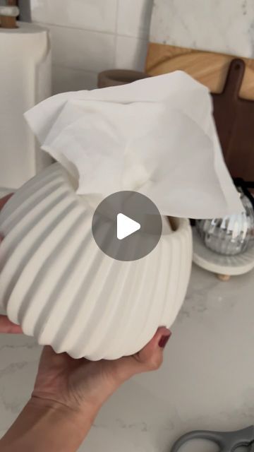 Maz on Instagram: "It’s not a tissue box, it’s a tissue vase! Refilling my little tissue vase - have you tried one of these in your home? #tissuevase #tissueboxhack #tissuevasehack #kleenexhacks #target #homegoods #amazonhome #kitchenorganization #homeorganization #stylemykitchen #kitchenstyle #kitchenstyling #kitchendesign #kitchendecor #kitchenaccessories #kitchenaccents #woodtones #neutraldecor #neutraldecorstyles #neutralinterior #neutralhome #neutralstyle" Tissue Paper Dispenser, Unique Tissue Holder, Kleenex In A Vase, Tissue Paper Box Diy, Kleenex Holder Ideas, Diy Decor Bathroom, Tissue Holder Ideas, Tissue Box Hacks, Diy Tissue Box Cover