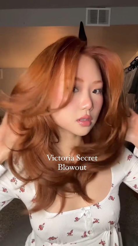 Victoria Secret blowout, redhead, hair inspo, mid length hairstyles Red Head Blowout, Victorias Secret Hairstyle, Victorias Secret Blowout Hair, Victoria's Secret Hair, Blowout Hair Mid Length, Victoria Secret Blowout, Victoria Secret Bombshell Hair, Victoria Secret Blowout Hair, Victoria Secret Hairstyles