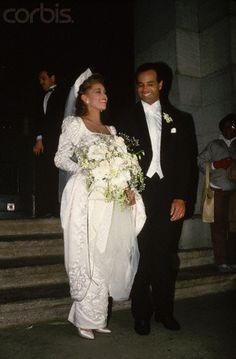 #KnotsAndHearts || #WeLove || Vanessa Williams Mocha Wedding, Famous Brides, Celebrities Wedding, Famous Weddings, Celebrity Events, Tommy Mottola, Celebrity Wedding Photos, Ugly Betty, Error 403