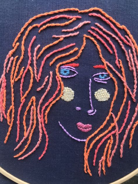 Embroidered Faces Simple, Embroidered Faces, Hand Embroidery Patterns Flowers, Crochet Applique, Human Face, Hand Embroidery Patterns, Embroidery And Stitching, Crazy Quilts, Big Eyes