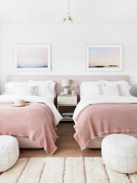 Twin Beds Guest Room, Twin Girl Bedrooms, Shared Girls Room, Shared Girls Bedroom, Shared Bedroom, Dekorasi Kamar Tidur, Teen Bedroom Decor, Girl Bedroom Decor, Room Inspiration Bedroom