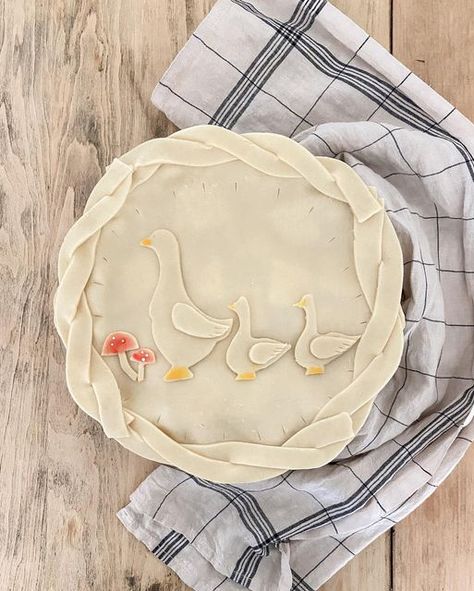 Michele Sullivan on Instagram: "Quack quack 🐥🍄🤍 we are busy baking away for Easter weekend! The kiddos had so much fun helping me with this pie and Ellie made the cutest mini pies she brought to school with her this week🥺🤍 Cutest 🐥 pie inspired by @evermorelong 🤍🤍🤍" Pie Birthday Cake, Birthday Pie, Pie Birthday, Birthday Pies, Quack Quack, Mini Pies, Easter Weekend, The Cutest, First Birthdays