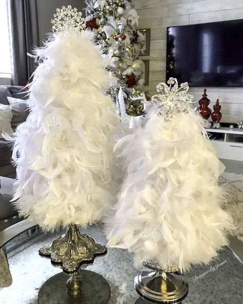 DIY Feather Christmas Trees Designs by Jeana diy - % Feather Christmas Tree, Diy Feather, 달력 디자인, Glam Christmas, Christmas Tree Decorations Diy, Trees Christmas, Feather Tree, White Feather, Holiday Crafts Christmas