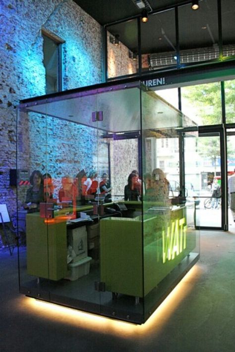 DJ booth inside glass... cool idea for a radio station in a public place but also possibly for events with @Rendezvous Events Coffee Booth, Dj Table, Happy Mothers Day Wishes, Nightclub Bar, Dj Setup, Retro Radio, Music Station, Dj Booth, Adaptive Reuse