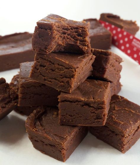 Cocoa Peanut Butter Fudge - My Country Table Cocoa Fudge, My Country Table, Peanut Butter Fudge Recipe, Chocolate Peanut Butter Fudge, Peanut Butter Candy, Candy Recipe, Country Table, Butter Fudge, Holiday Recipes Christmas