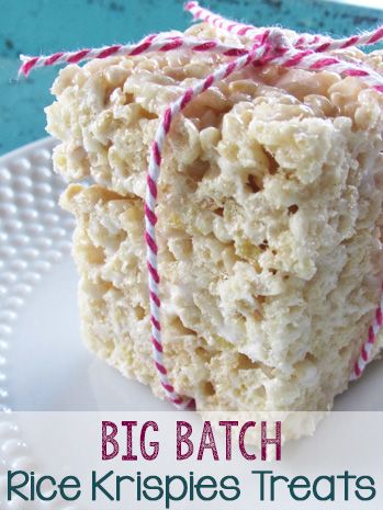 Rice Crispy Treats With Big Marshmallows, Big Batch Of Rice Krispie Treats, Big Rice Krispie Treats, Rice Krispie Wedding Treats, Rice Krispie Treats For A Crowd, Large Batch Rice Krispie Treats, Bakery Rice Krispie Treats, Fun Rice Krispie Treats, Rice Crispies Recipe