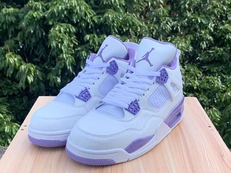 Jordan Dan 4th Generation Air Jordan 4 White Purple 👉Available Now👈 ➡️DM for more details and Price ➡️Payment method PayPal ➡️Delivery all over the world 🌎 Oreo Shoes, Jordan 4 White, Jordan 4’s, Pretty Sneakers, Jordan 4s, Messy Room, Cat Kids, Show Case, Swag Shoes