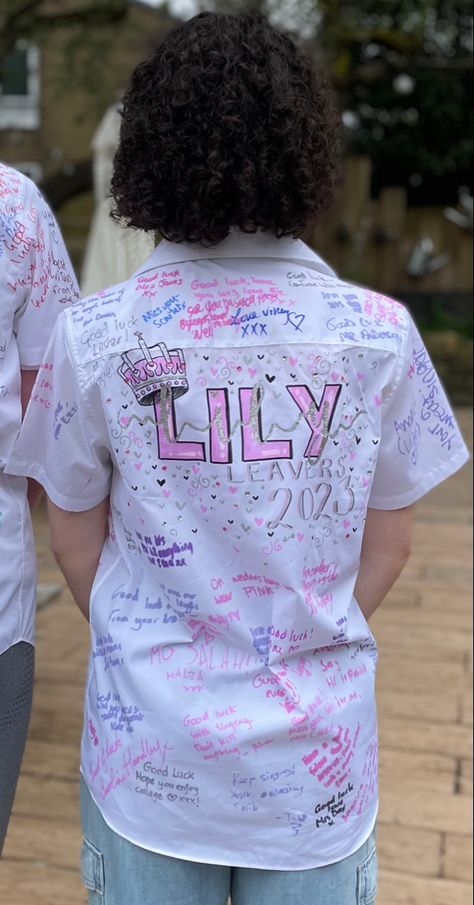 Leavers 2023, Leavers Shirt Designs, Memories Box Diy, Signing Ideas, Leavers Shirt, Aesthetic Name, Senior Class Shirts, School Shirt Designs, School Leavers