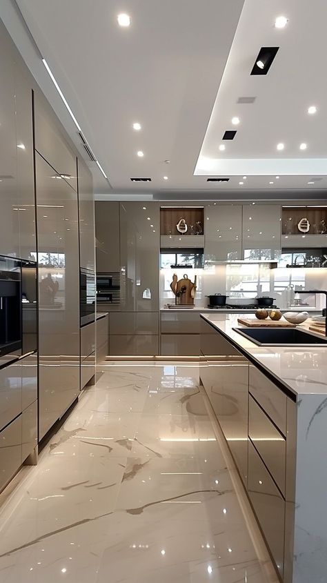 House Inspo Interior Design Modern, Kitchen With Marble Floor, Mansion Interior Modern, Glossy Kitchen Cabinets Modern, Dream Kitchen Ideas Luxury Modern, Kitchen Marble Floor, Luxury Kitchen Design Modern Interiors, Modern Mansion Kitchen, Kitchen Interior Design Modern Luxury