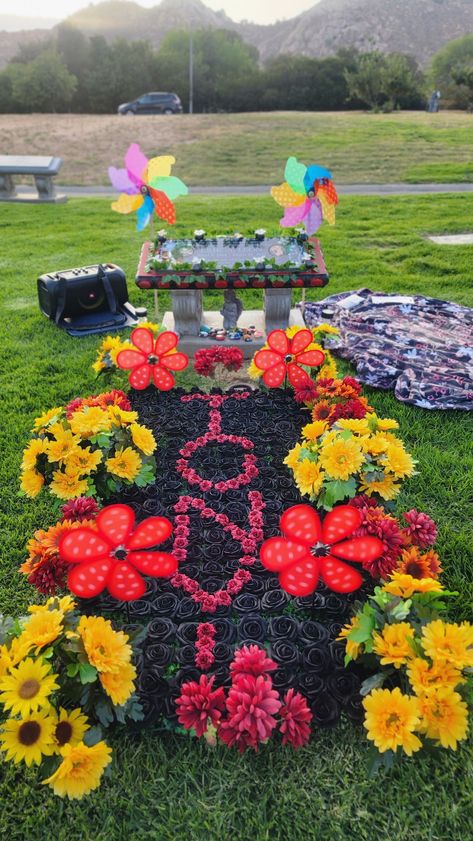 Decorate Grave Site Ideas Birthday, Gravesite Decorations Cemetery Ideas Diy, Birthday Grave Decorations, Gravesite Decorations Cemetery Ideas, Grave Site Ideas Diy, Decorating Grave Sites Ideas, Grave Decorations Cemetery, Diy Grave Blankets, Flower Reef