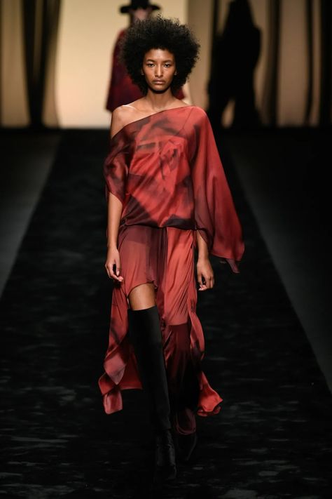 Alberta Ferretti RTW Fall 2023 [PHOTOS] Alberta Ferretti 2023, Alberta Ferretti, African Design, Fall 2023, Black Girls Hairstyles, Male Beauty, Business Fashion, The Collection, Girl Hairstyles