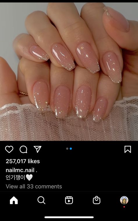 Soft Gel Nails Design, Gel Nails Design, Champagne Nails, Nails Acrylic Short, Nails Ombre, Pointy Nails, Graduation Nails, Soft Gel Nails, May Nails