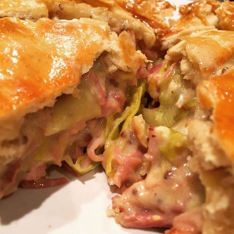 Ham, leek and mustard pie – The Gourmet Gays Ham And Leek Recipes, Ham Pie Recipe, Ham And Leek Pie, Ham Pie, Leek Pie, Meat Pie Recipe, Kids Dinner, Irish Cuisine, Mushroom Pie