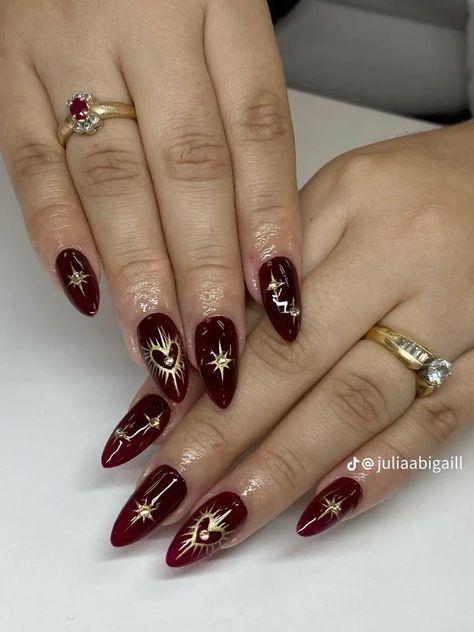 Gold Valentines Nails, Dark Red Matte Nails, Red Valentines Nails Acrylic, Nail Art With Stars, Red Matte Nails, Nails Minimalist, Red And Gold Nails, Witchy Nails, Small Stars