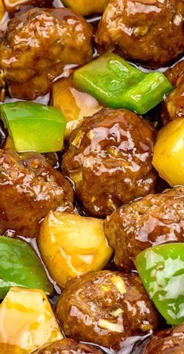 Pineapple Meatball Recipes, Command Cooking Recipes, Hawaiian Meatball Recipes, Hawaiian Chicken Meatballs, Things To Make With Meatballs, Cherry Jalapeño Meatballs, Hawaiian Casserole, Hawaiian Turkey Meatballs, Summer Meatball Recipes