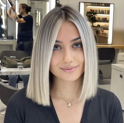 Icy Blonde Bob, Long Bob Blonde, Blonde Balayage Bob, Ice Blonde Hair, Beige Blond, Summer Blonde Hair, Blonde Bob Hairstyles, Blonde Hair Inspiration, Trendy Hair Color