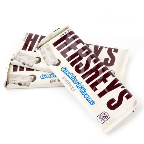 Cookies And Cream Candy Bar, Cookies And Cream Chocolate Bar, Hersheys Cookies And Cream, Cookies And Cream Candy, Instant Coffee Dessert Recipes, Chocolate Hershey, Candy Bar Recipe, Hersheys Chocolate, Hershey Cookies