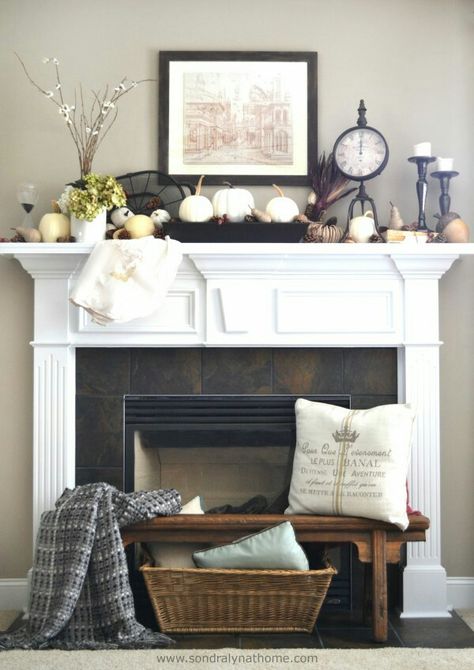 Fireplace Mantel Designs, Fall Fireplace, Mantel Design, Fireplace Mantel Decor, White Fireplace, Small Apartment Living Room, Faux Fireplace, Fall Mantel Decorations, Small Apartment Living