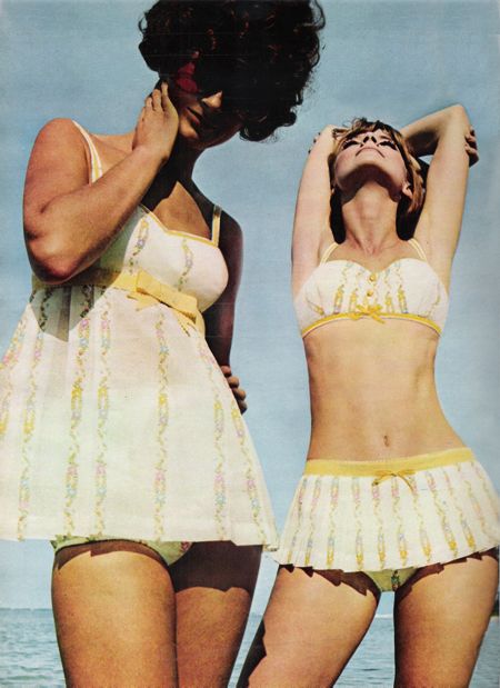 .1968 fashion 70s Swimsuit Vintage, 60s Swimwear, 90s Swimwear, 60s Coquette, 50s Swimwear, Just Seventeen, Retro Bathing Suits, Time Clothes, 60s 70s Fashion