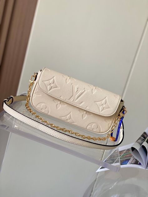 Lv Wallet On Chain Ivy, Lv Wallet On Chain, Wallet On Chain, Lv Wallet, Ivy, Wallet, Purses And Bags, Chain, White