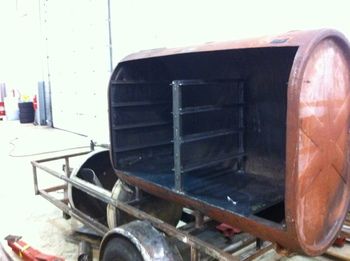 700 Oil Tank Smoker, Homemade Smoker Plans, Build A Smoker, Custom Bbq Smokers, Smoker Designs, Bbq Smoker Trailer, Smoker Trailer, Bbq Pit Smoker, Diy Smoker