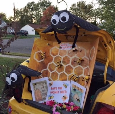 Honey Trunk Or Treat, Bee Hive Trunk Or Treat Ideas, Bee Themed Trunk Or Treat, Bumble Bee Trunk Or Treat, Bee Hive Trunk Or Treat, Cardboard Beehive, Bee Trunk Or Treat, Church Trunk, Trunker Treat Ideas