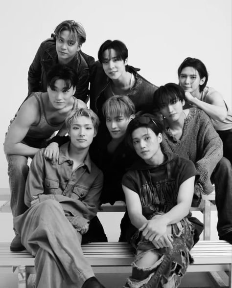 Ateez Cosmopolitan, Ateez Photoshoot, Group Photos, Bias Wrecker, Cosmopolitan, Wearing Black, How To Wear, Quick Saves