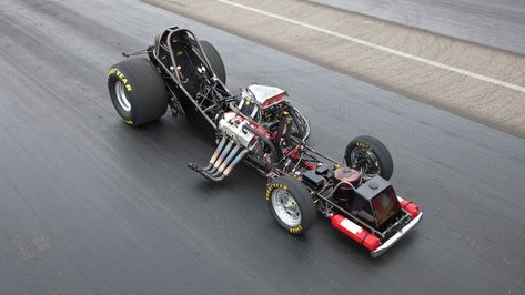 Fast and Dangerous: What It's Like to Drive a Nostalgia Nitro Funny Car Funny Car Drag Racing, Nitro Cars, Top Fuel Dragster, Funny Cars, Drag Racing Cars, Car Humor, Drag Racing, It Takes, Race Cars